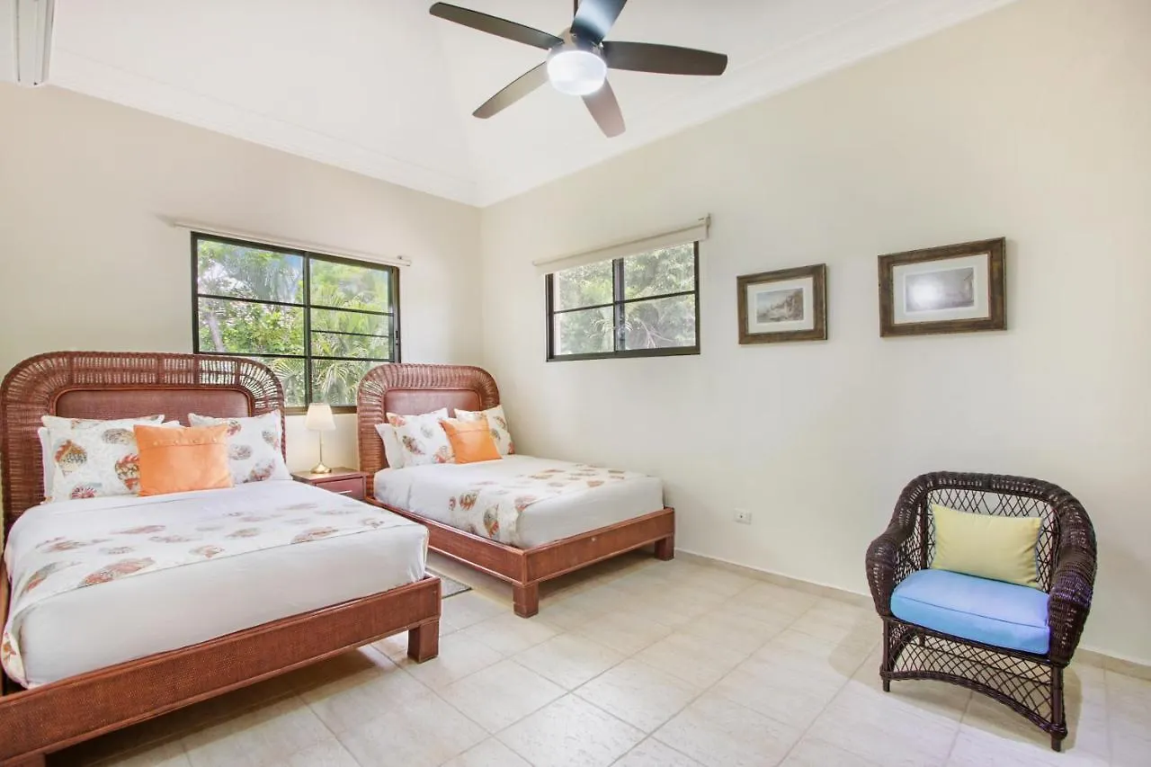 Spacious 4 Bedroom Villa With Pool, Touring Cart & Maid Πούντα Κάνα
